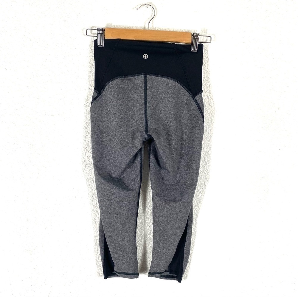 Lululemon Train Times Crop Heathered Black Sz 4 - Picture 3 of 9